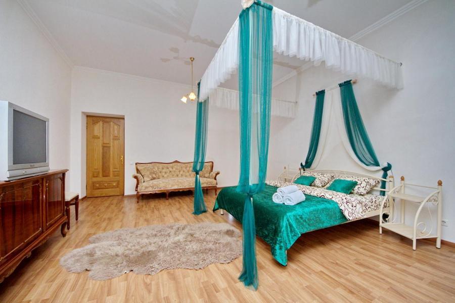 Apartments On Besarabka Kiev Exterior foto