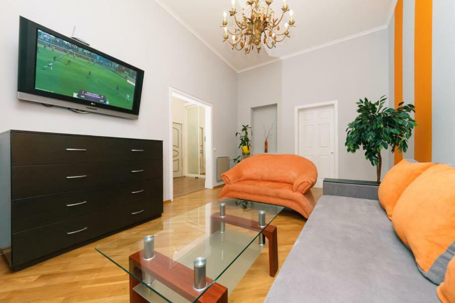 Apartments On Besarabka Kiev Exterior foto
